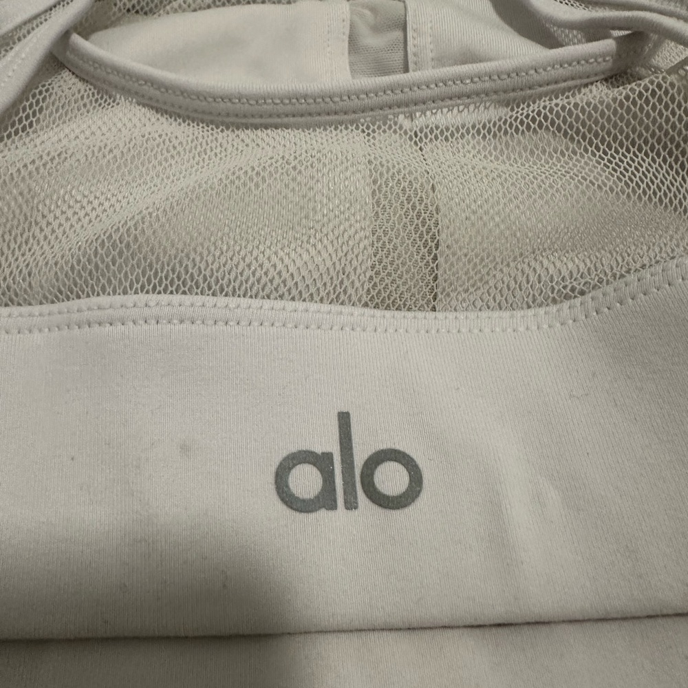 Alo - Picture 8 of 8